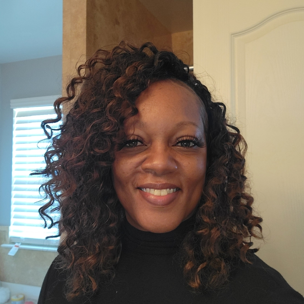 Meet your Posher, Latoya